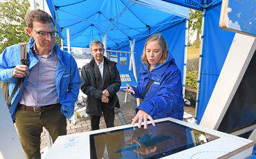 KW40a Schneeleoparden-Ausstellung Wilhelma_Bild 2