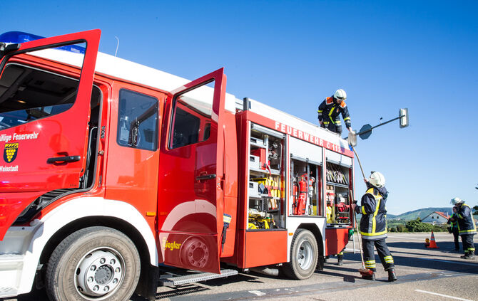 Stoppstelle überfahren - 2 Verletzte - Bild 24_1