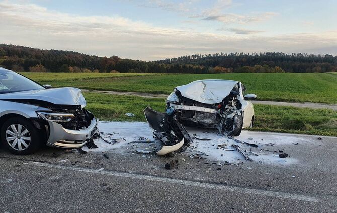 Frontalcrash bei Welzheim - 2 schwer verletzte