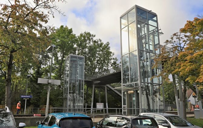 Aufzug Bahnhof