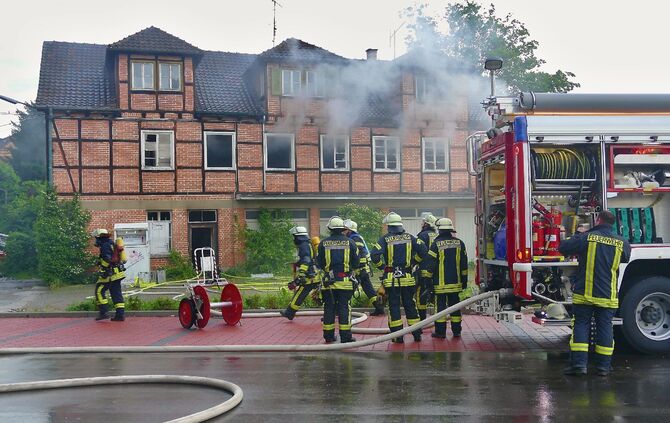 Schon wieder Brand im Breuninger Areal - Bild 02_0