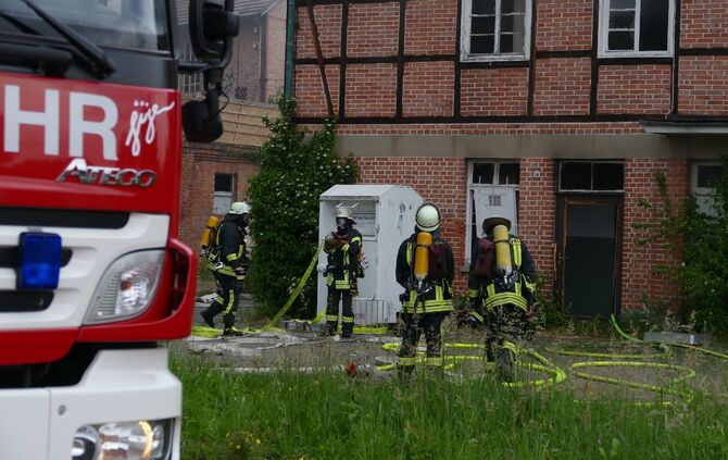 Schon wieder Brand im Breuninger Areal - Bild 12_11