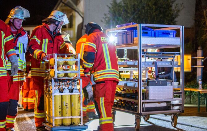 Gasalarm in Oberbrüden sorgte für Großeinsatz der Feuerwehr am Sonntagabend_2