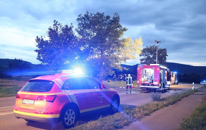 Schwerer Unfall zwischen Rommelshausen und Endersbach - Bild 08_2