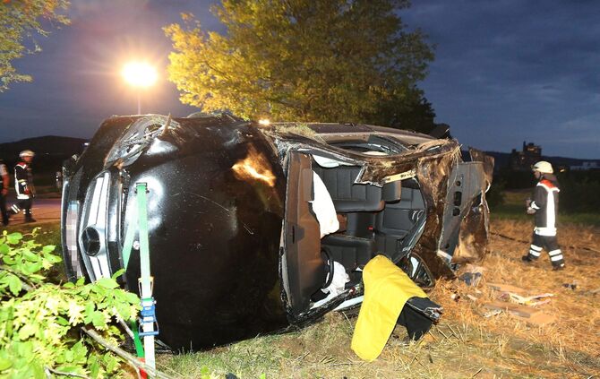 Schwerer Unfall zwischen Rommelshausen und Endersbach - Bild 04_6