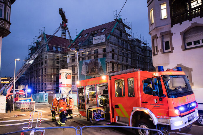 Dachstuhlbrand, Kronenhöfe, Eduard-Breuninger-Str., Backnang, 25.11.2021.