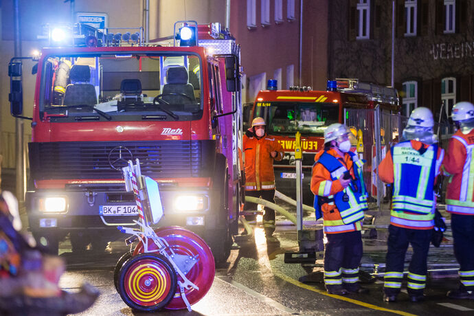 Dachstuhlbrand, Kronenhöfe, Eduard-Breuninger-Str., Backnang, 25.11.2021.