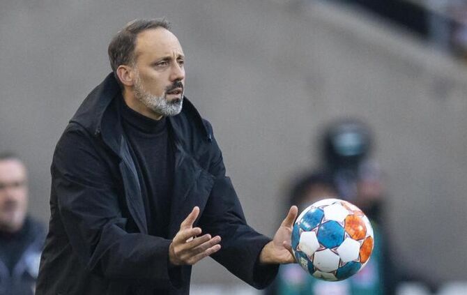 Pellegrino Matarazzo gestikuliert