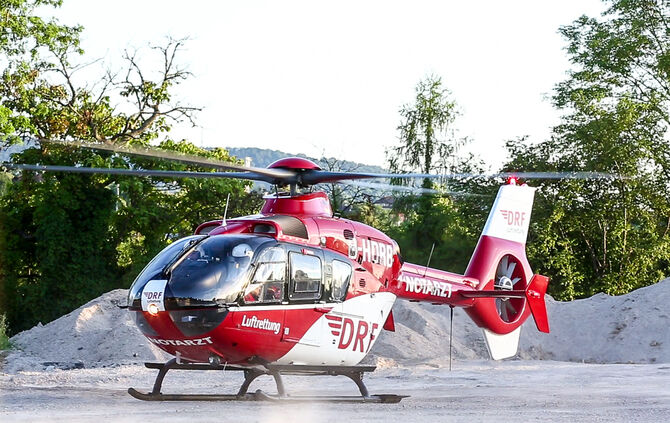 Radfahrer mit Hubschrauber ins Krankenhaus - Bild 06_2