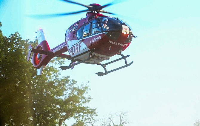 Radfahrer mit Hubschrauber ins Krankenhaus - Bild 08_4