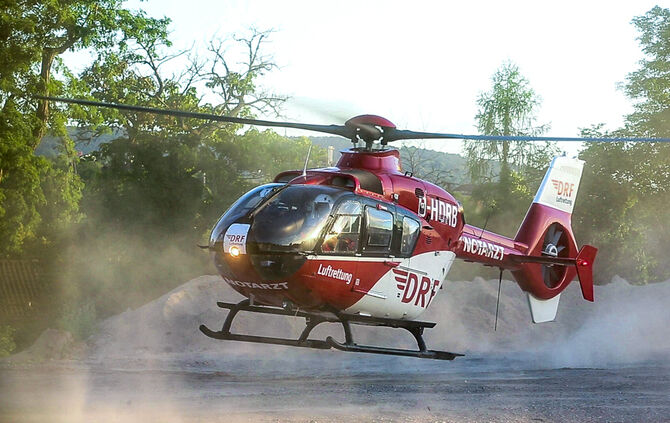 Radfahrer mit Hubschrauber ins Krankenhaus - Bild 07_8