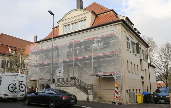 Nach Farbattacke aufs Amtsgericht Waiblingen Reinigung dauert länger