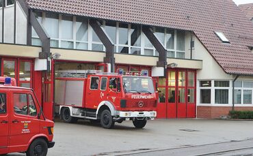 Rudersberg Feuerwehrgerätehaus Nach langem Hickhack und großer Verspätung wird das neue HLF 20/16 endlich an die Rudersberger Fe