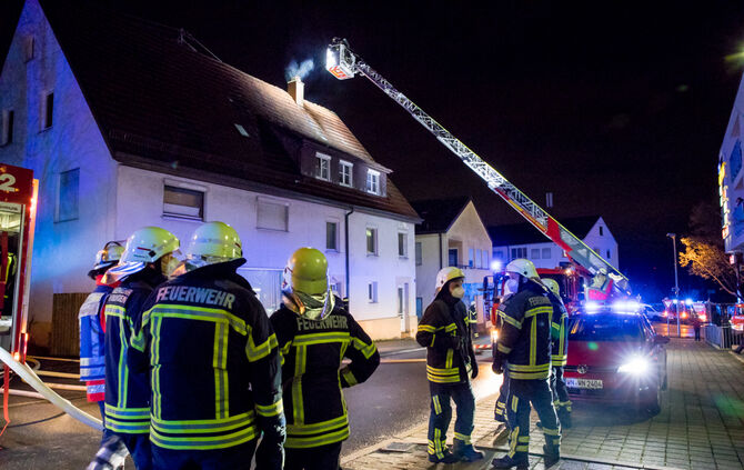 Feuerwehreinsatz, Benningerstr., Waiblingen-Hohenacker, 30.12.2021.