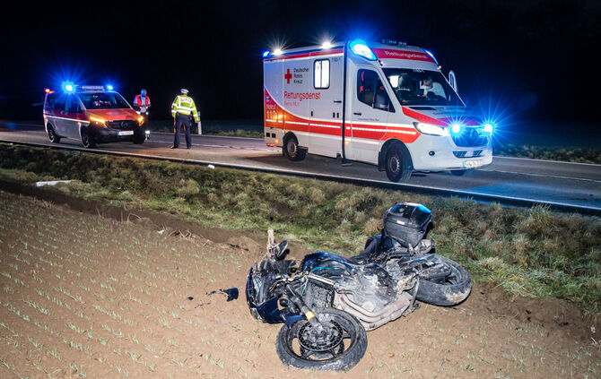 Unfall, Motorrad gegen Reh, L1127, Leutenbach-Weiler zum Stein, 31.12.2021.