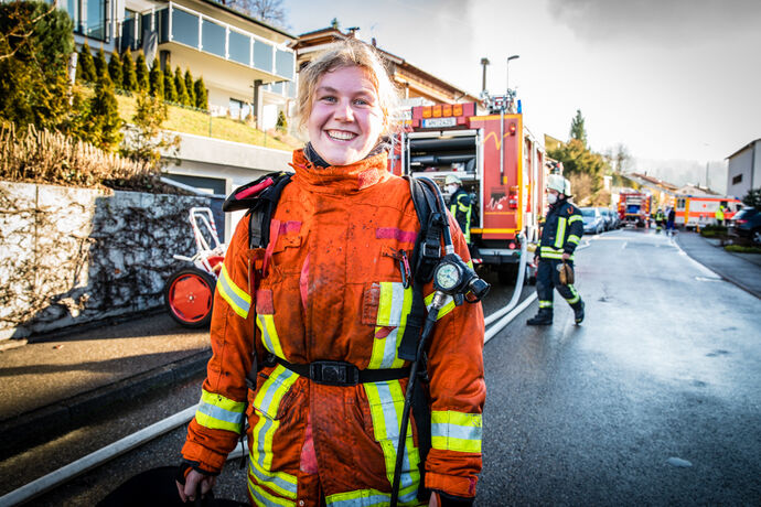 Gebäudebrand, Silcherstr., Winnenden-Birkmannsweiler, 01.01.2022.