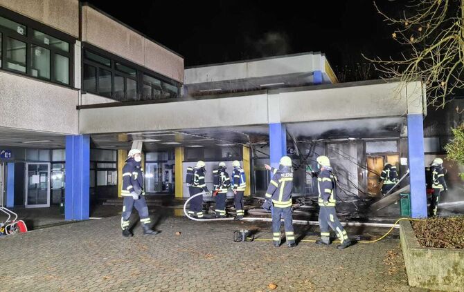 Friedensschule Neustadt Waiblingen Waiblingen-Neustadt Brand Feuer Feuerwehreinsatz