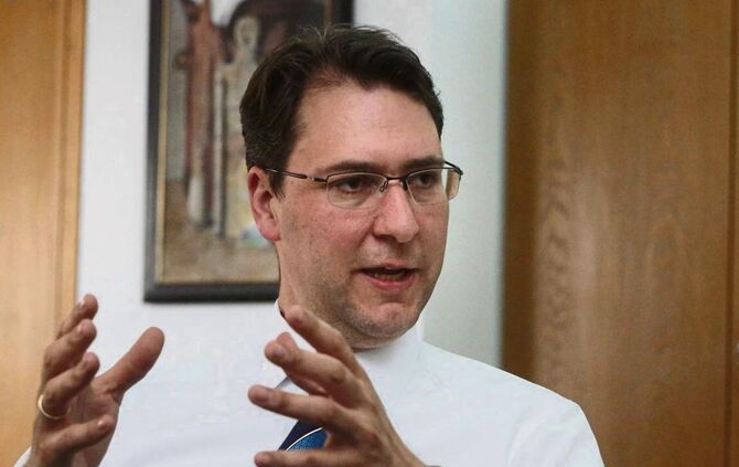 ca8a25e6-ccf2-48c2-8e17-0aaed6eae753.jpg_0