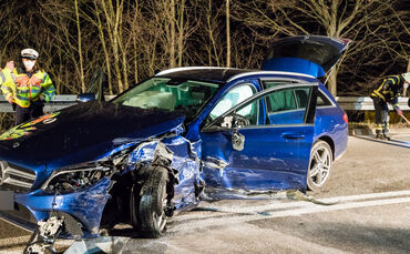 Unfall, B29 AS Weinstadt-Beutelsbach, 05.02.2022.