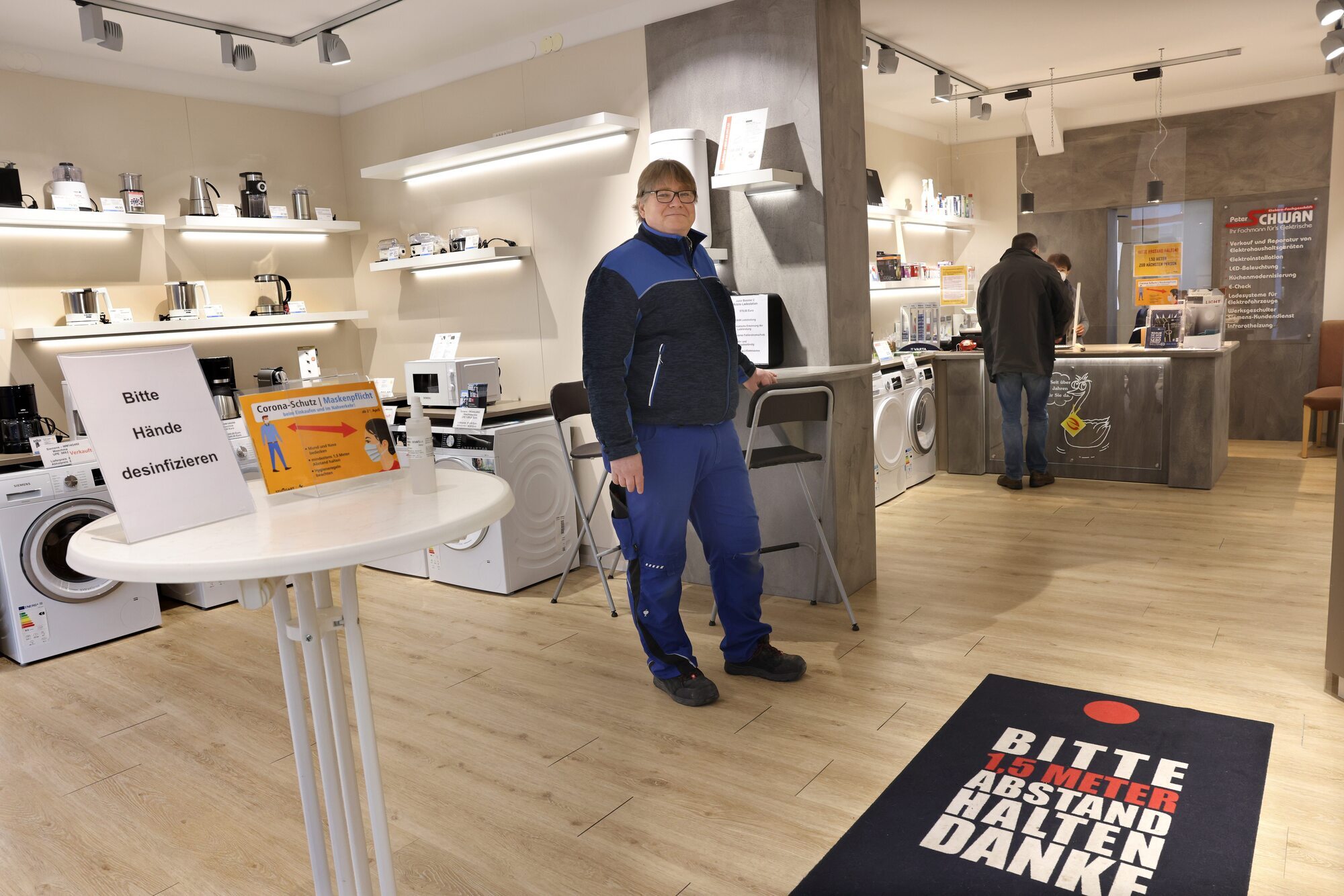Schorndorf Elektro Schwan schließt seinen Laden in der Höllgasse Nachrichten aus Schorndorf Schorndorf Elektro Schwan schließt seinen Laden in der Höllgasse Nachrichten aus Schorndorf