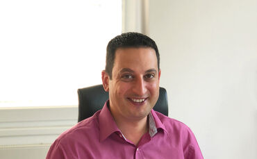 Zeitungspate - Jonas Moulki