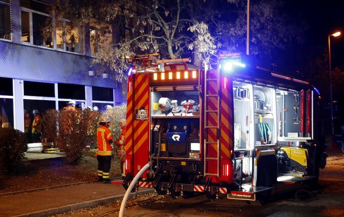 Schwelbrand in einem Industriegebäude in der Friedrich-List-Str. - Bild 05_0