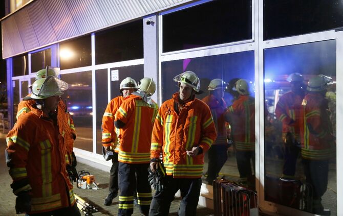 Schwelbrand in einem Industriegebäude in der Friedrich-List-Str. - Bild 07_1
