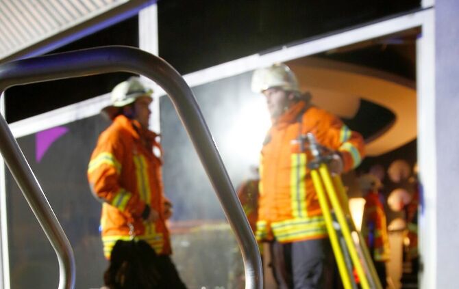 Schwelbrand in einem Industriegebäude in der Friedrich-List-Str. - Bild 04_3
