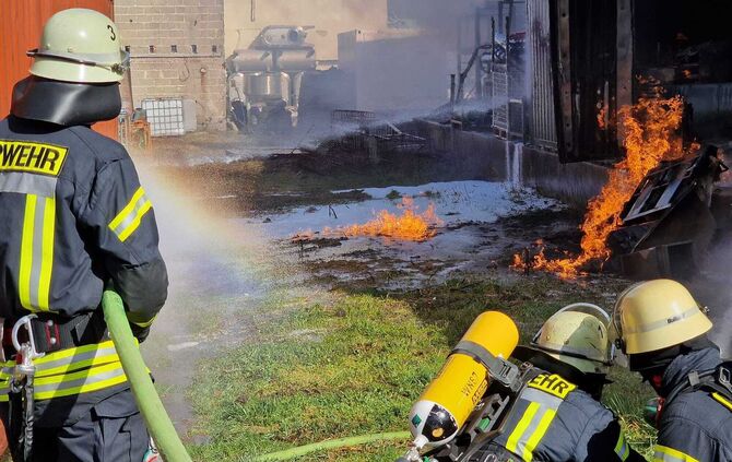 Brand Miedelsbach Schorndorf-Miedelsbach Feuer Rauchsäule