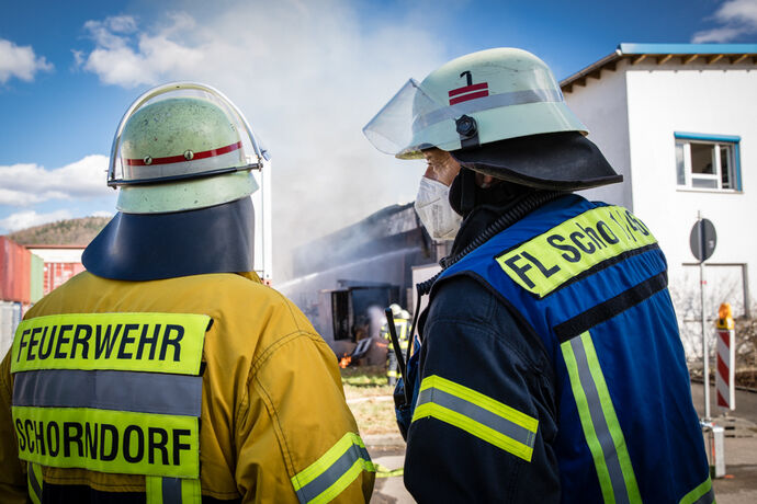 Brand einer Automatendreherei, Industriestr., Schorndorf-Miedelsbach, 14.03.2022.