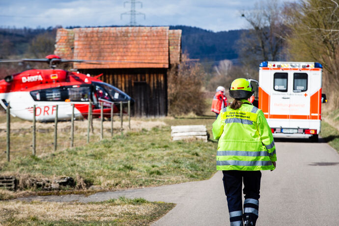 Brand einer Automatendreherei, Industriestr., Schorndorf-Miedelsbach, 14.03.2022.