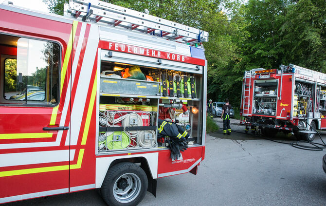 Zwei Pkw ausgebrannt - Bild 21_6