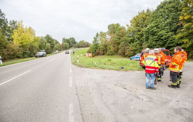 Schwerer Verkehrsunfall bei Backnang - Bild 12_10
