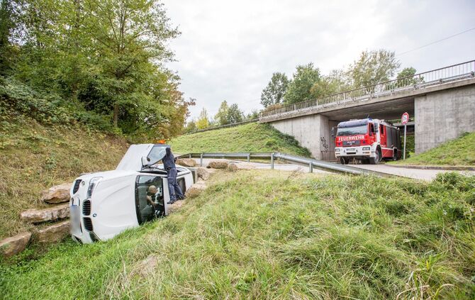 Schwerer Verkehrsunfall bei Backnang - Bild 15_13