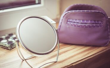 mirror-997600_960_720_0