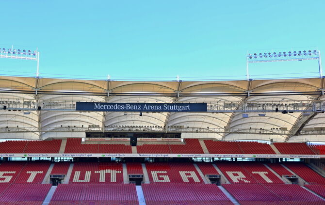 Mercedes-Benz-Arena Symbolbild