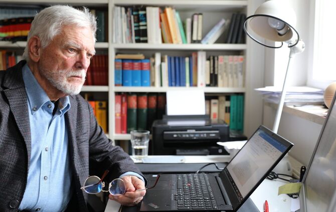 Journalist Peter Hölzle
