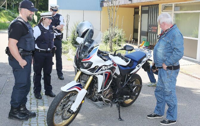 Schwerpunktkontrolle Motorrad_3