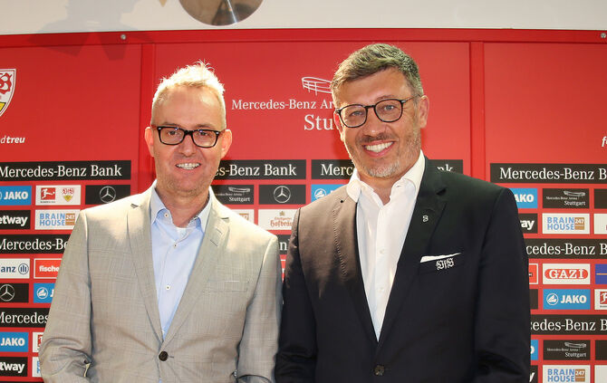 Fußball VfB Stuttgart PK Alexander Wehrle