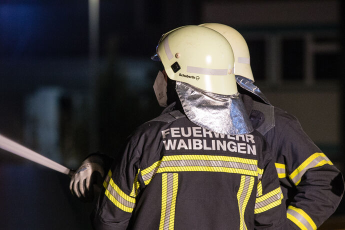 Großbrand, Fa. ALBA, Waiblingen, 30.03.2022.