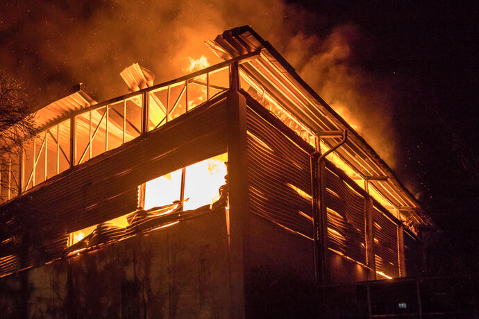 Großbrand, Fa. ALBA, Waiblingen, 30.03.2022.