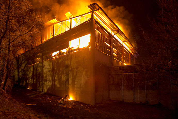 Großbrand, Fa. ALBA, Waiblingen, 30.03.2022.