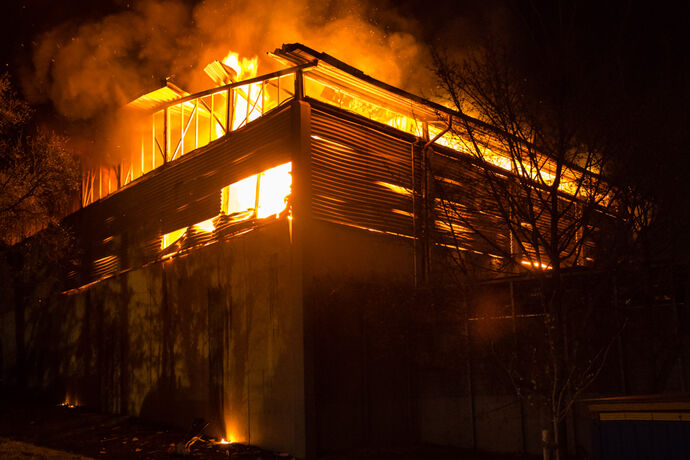 Großbrand, Fa. ALBA, Waiblingen, 30.03.2022.