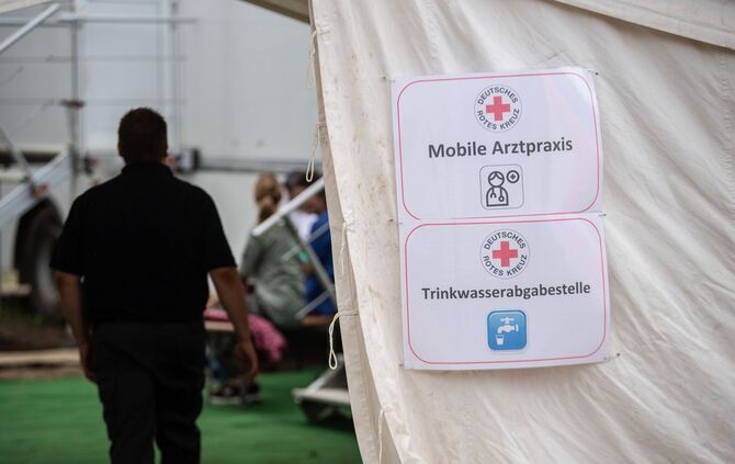 Auch beim Hochwasser in Nordrhein-Westfalen und Rheinland-Pfalz im vergangenen Jahr war der Bevölkerungsschutz mit tausenden Hel