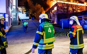 Großbrand, Fa. ALBA, Waiblingen, 30.03.2022.