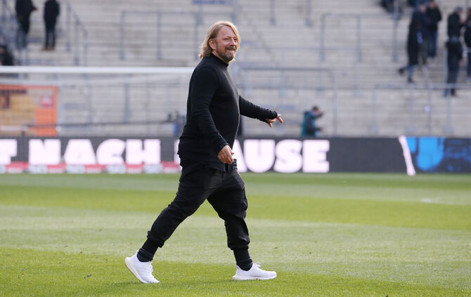 Fußball DSC Arminia Bielefeld vs. VfB Stuttgart