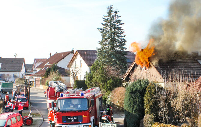 Ein Toter bei Brand_7