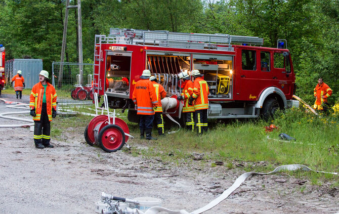 Großbrand im alten Sägewerk - Bild 11_3