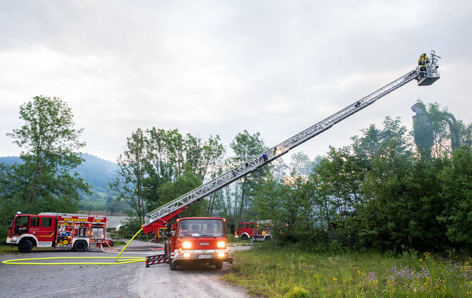 Großbrand im alten Sägewerk - Bild 07_17