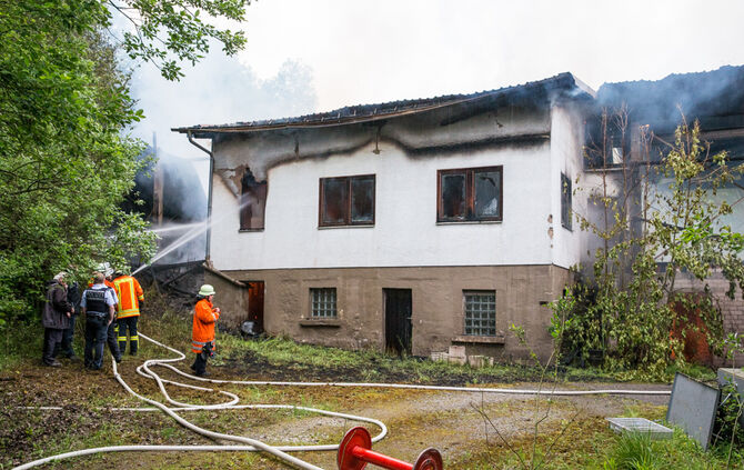 Großbrand im alten Sägewerk - Bild 18_23